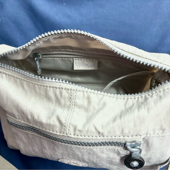 ❗️KIPLING Crossbody Bag❗️ - Picture 5 of 6